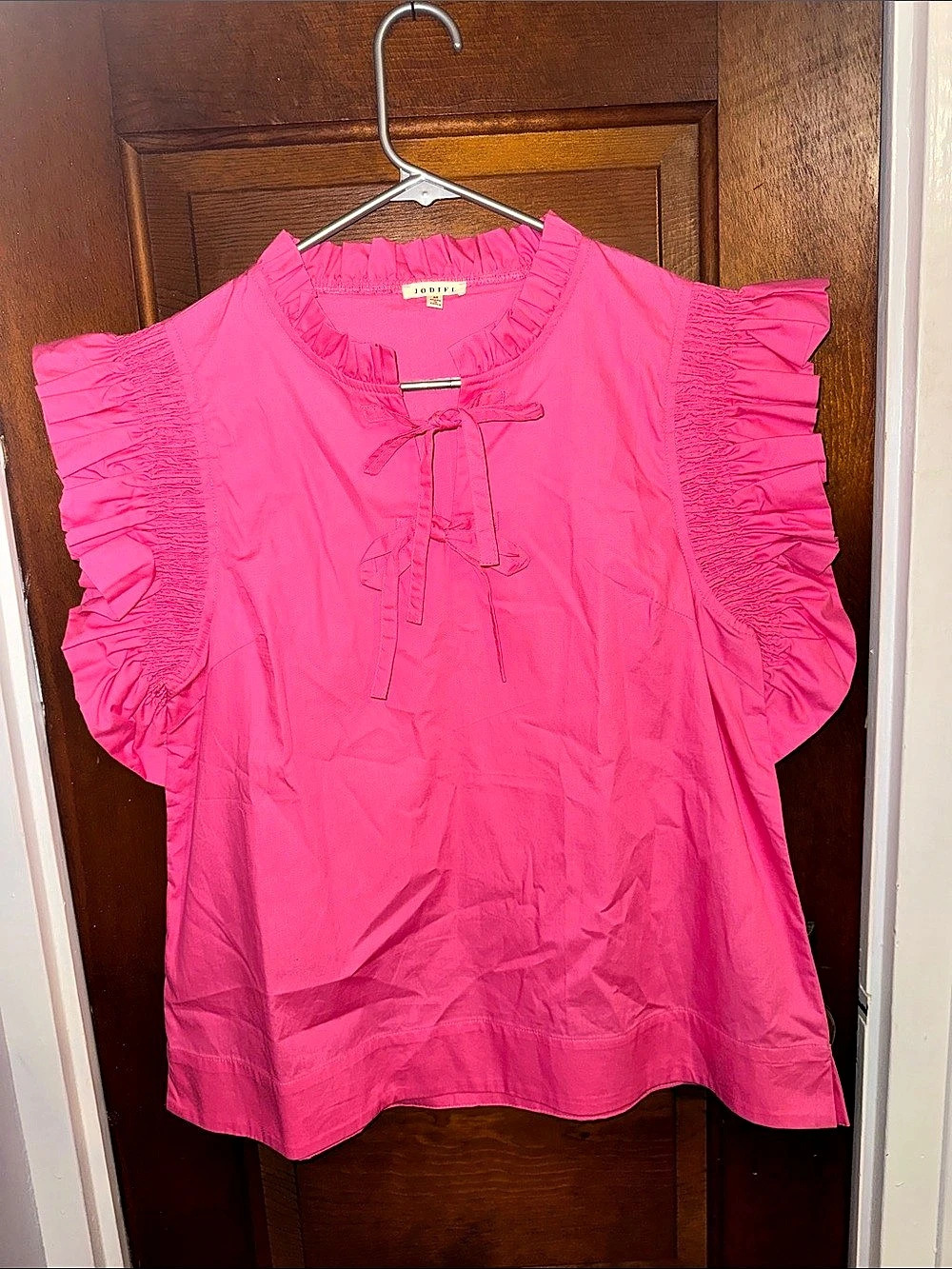 JODIFL Ruffle Sleeve Tie Neck Blouse in Pink Size Medium Like New